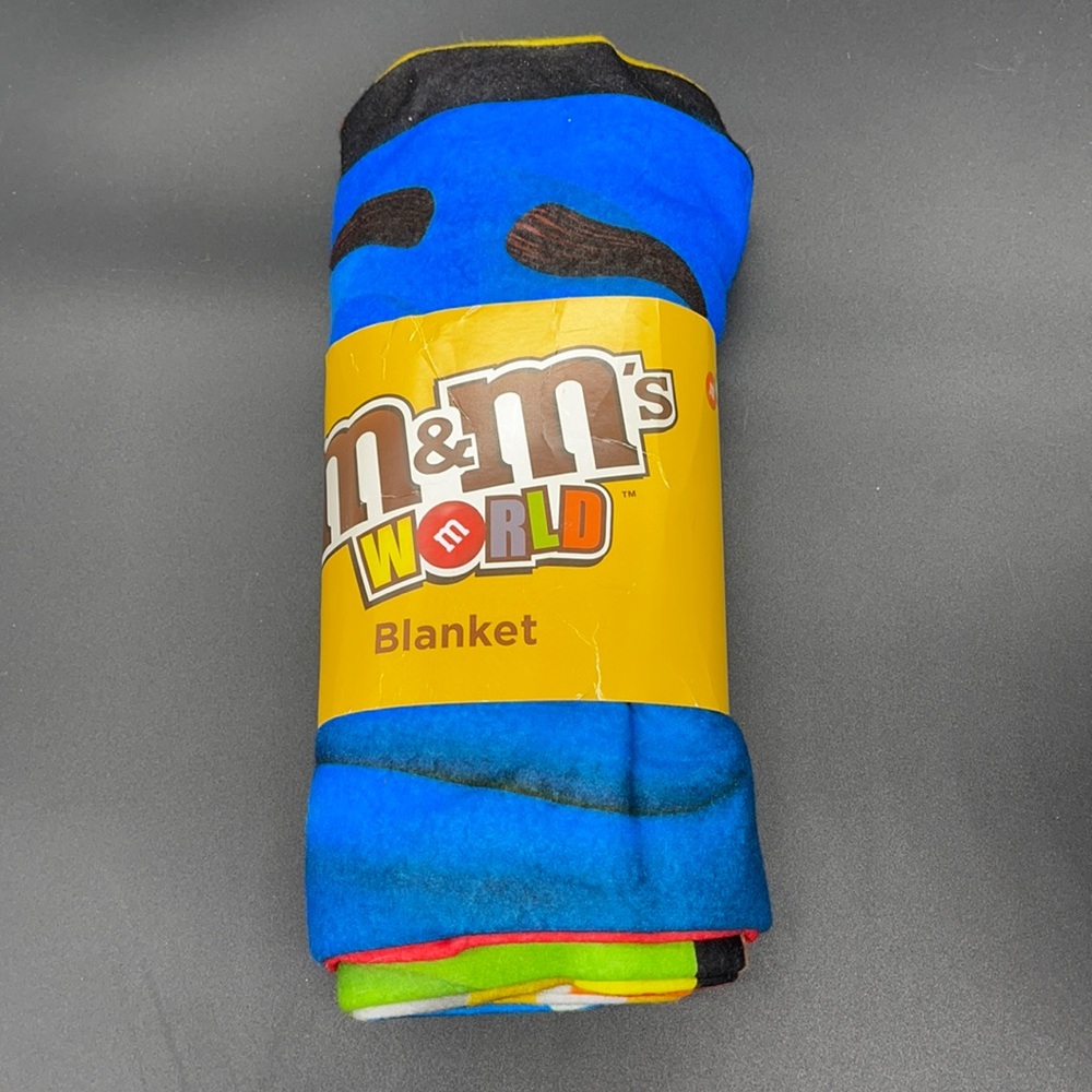 M&M’s World Fleece Blanket NWT 50” X 60”